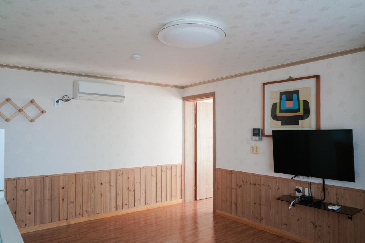 Villa Jungmun Haesung Parktel Seogwipo Esterno foto